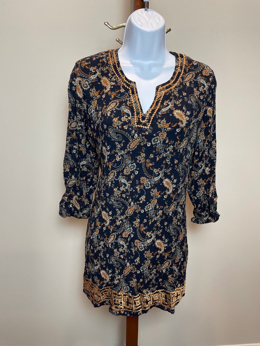 Magnolia Grace Navy Paisley Embroidered Tunic Top Size L Long Sleeve